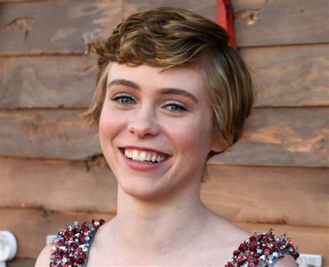 sophia lillis height|Sophia Lillis Biography, Age, Wiki, Height, Weight, Boyfriend,。